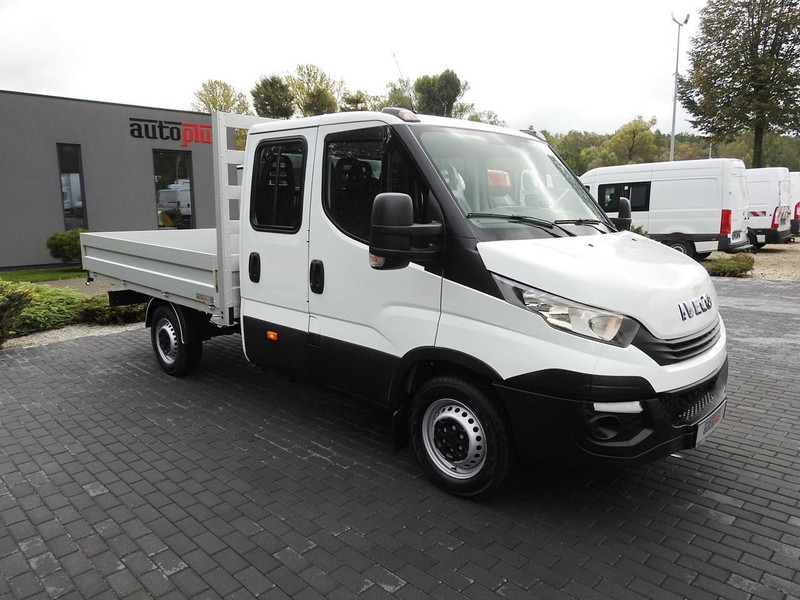 Iveco DAILY 35S15 SKRZYNIA PODWÓJNA KABINA DOKA 7 MIEJSC KLIMATYZACJA - Μικρό φορτηγό με καρότσα: φωτογραφία 4 Iveco DAILY 35S15 SKRZYNIA PODWÓJNA KABINA DOKA 7 MIEJSC KLIMATYZACJA - Μικρό φορτηγό με καρότσα: φωτογραφία 4