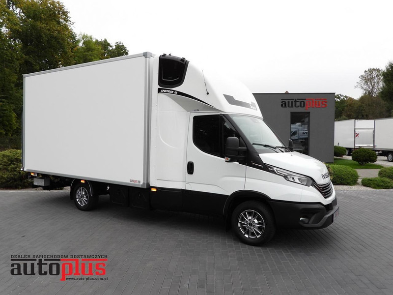 Iveco DAILY 35S18 KONTENER HI-MATIC WINDA 8 PALET TEMPOMAT NAWIGACJA L - Επαγγελματικό αυτοκίνητο κόφα: φωτογραφία 1 Iveco DAILY 35S18 KONTENER HI-MATIC WINDA 8 PALET TEMPOMAT NAWIGACJA L - Επαγγελματικό αυτοκίνητο κόφα: φωτογραφία 1