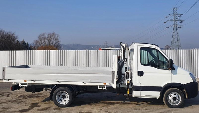 Iveco Daily 35C13 Bonfiglioli P 2300 - Pritsche 4,3 m - Μικρό φορτηγό με καρότσα: φωτογραφία 4 Iveco Daily 35C13 Bonfiglioli P 2300 - Pritsche 4,3 m - Μικρό φορτηγό με καρότσα: φωτογραφία 4