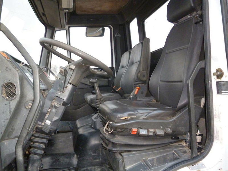 Φορτηγό ανατρεπόμενο, Φορτηγό με γερανό Iveco Eurocargo 180E24: φωτογραφία 11 Φορτηγό ανατρεπόμενο, Φορτηγό με γερανό Iveco Eurocargo 180E24: φωτογραφία 11
