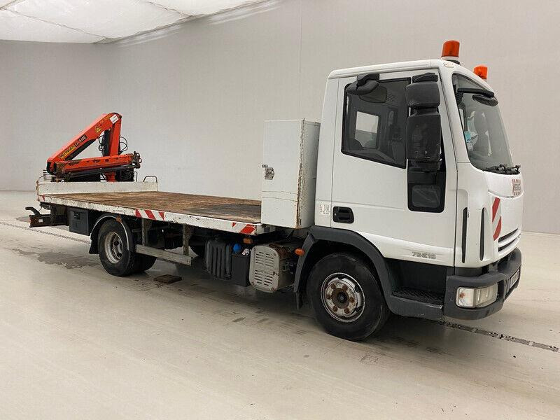 Iveco Eurocargo 75E18 - Φορτηγό με ανοιχτή καρότσα, Φορτηγό με γερανό: φωτογραφία 2 Iveco Eurocargo 75E18 - Φορτηγό με ανοιχτή καρότσα, Φορτηγό με γερανό: φωτογραφία 2