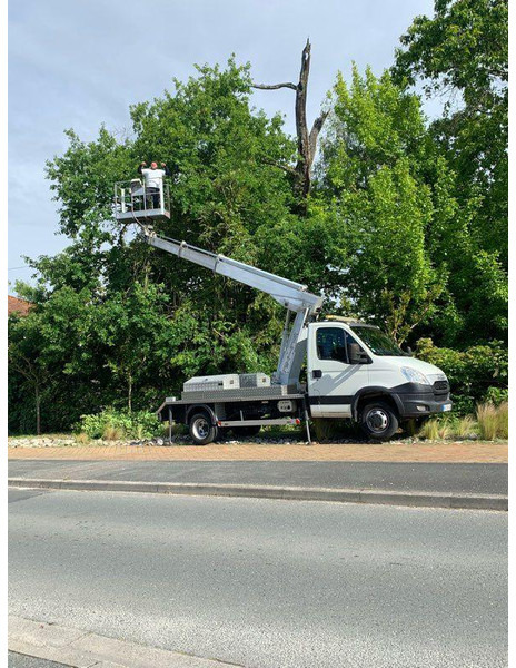 Iveco Lifting basket 16 m - Ελαφρύ επαγγελματικό: φωτογραφία 3 Iveco Lifting basket 16 m - Ελαφρύ επαγγελματικό: φωτογραφία 3