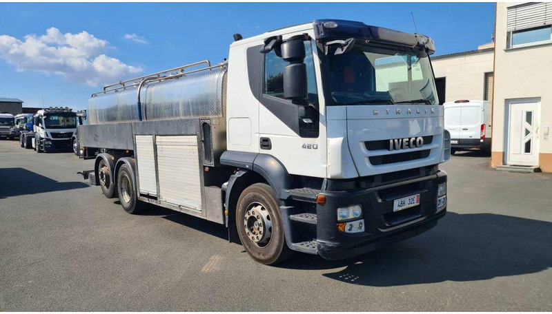 Iveco Stralis 420 6x2 16000 Liter - ohne Saug- und Mes - Φορτηγό βυτιοφόρο: φωτογραφία 3 Iveco Stralis 420 6x2 16000 Liter - ohne Saug- und Mes - Φορτηγό βυτιοφόρο: φωτογραφία 3