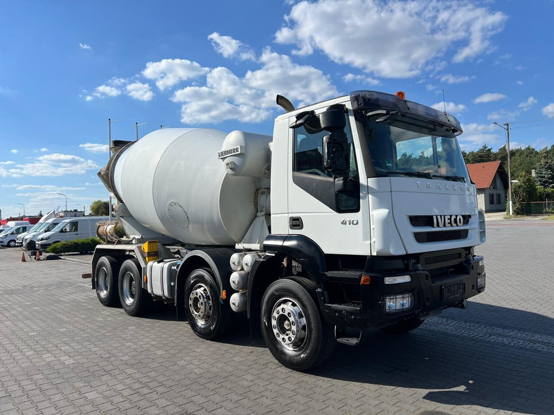 Iveco Trakker 410 CONCRETE MIXER LIEBHERR 904 9m³ - Μπετονιέρα φορτηγό: φωτογραφία 5 Iveco Trakker 410 CONCRETE MIXER LIEBHERR 904 9m³ - Μπετονιέρα φορτηγό: φωτογραφία 5