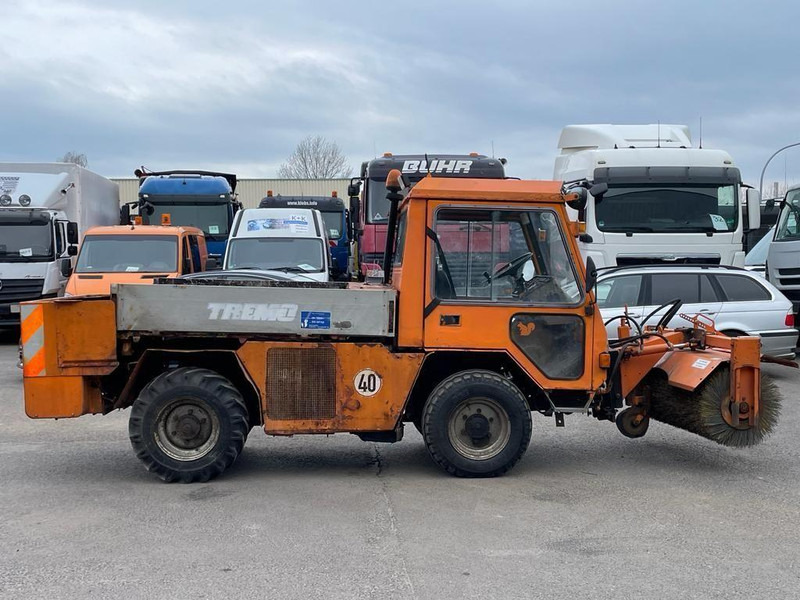Kramer 601 - Σάρωθρο δρόμων: φωτογραφία 1 Kramer 601 - Σάρωθρο δρόμων: φωτογραφία 1