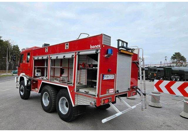 MAN 6x6 STAR Firetruck Feuerwehr - Πυροσβεστικό όχημα: φωτογραφία 5 MAN 6x6 STAR Firetruck Feuerwehr - Πυροσβεστικό όχημα: φωτογραφία 5