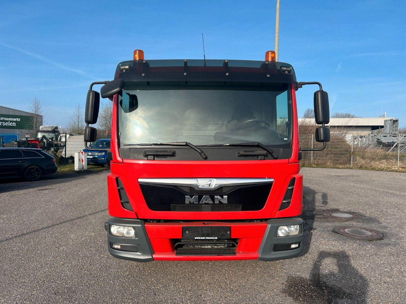 MAN TGL 10.180 Suction & pressure & rinsing truck - Όχημα εκκένωσης βόθρων: φωτογραφία 2 MAN TGL 10.180 Suction & pressure & rinsing truck - Όχημα εκκένωσης βόθρων: φωτογραφία 2