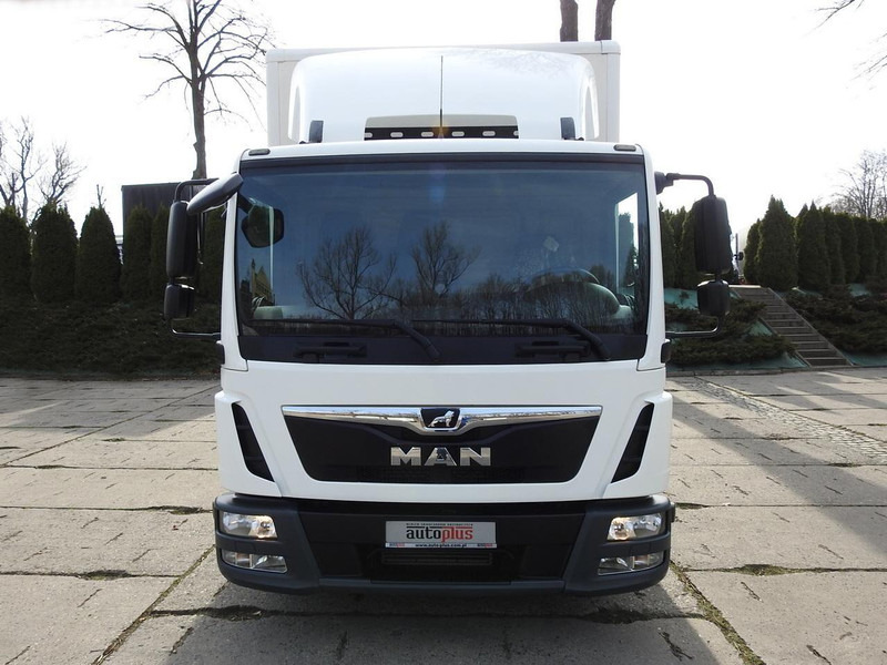 MAN TGL 8.18 KONTENER 16 PALET TEMPOMAT BLIŹNIACZE KOŁA 180KM [ 36 - Φορτηγό κόφα: φωτογραφία 5 MAN TGL 8.18 KONTENER 16 PALET TEMPOMAT BLIŹNIACZE KOŁA 180KM [ 36 - Φορτηγό κόφα: φωτογραφία 5