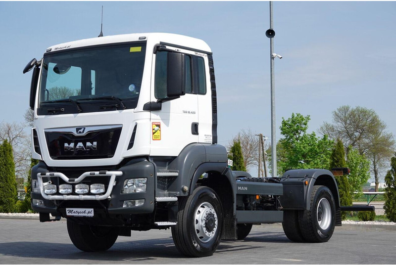 MAN TGS 18.420 / 4X4 / RAMA DŁ. 5,6 M / NAVI / DO ZABUDOWY / SPROWA - Φορτηγό σασί: φωτογραφία 1 MAN TGS 18.420 / 4X4 / RAMA DŁ. 5,6 M / NAVI / DO ZABUDOWY / SPROWA - Φορτηγό σασί: φωτογραφία 1