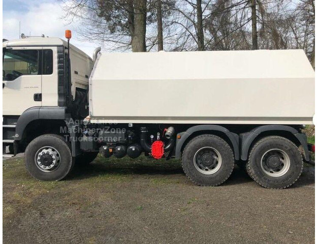 MAN TGS 33.500 - Φορτηγό βυτιοφόρο: φωτογραφία 4 MAN TGS 33.500 - Φορτηγό βυτιοφόρο: φωτογραφία 4