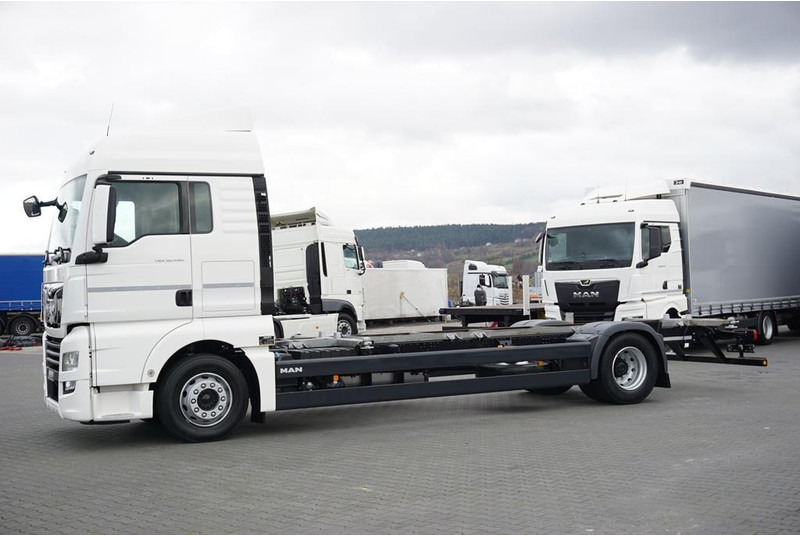 MAN TGX / 18.460 / ACC / E 6 / XLX / BDF / 7,15 M , 7,45 M - Φορτηγό σασί: φωτογραφία 3 MAN TGX / 18.460 / ACC / E 6 / XLX / BDF / 7,15 M , 7,45 M - Φορτηγό σασί: φωτογραφία 3