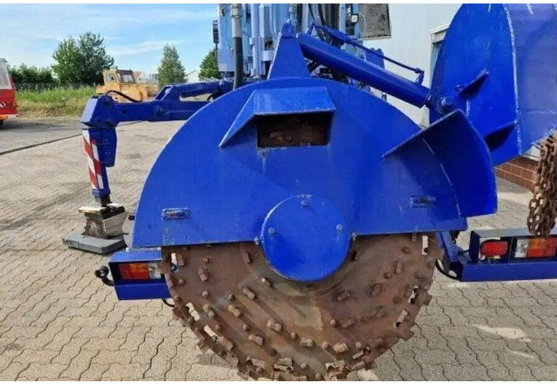 Mercedes-Benz 1831 4x4 Betonvágó - Μηχανών ασφάλτου: φωτογραφία 3 Mercedes-Benz 1831 4x4 Betonvágó - Μηχανών ασφάλτου: φωτογραφία 3