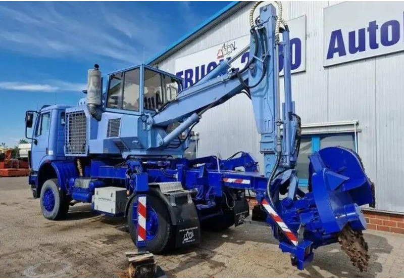 Mercedes-Benz 1831 4x4 Betonvágó - Μηχανών ασφάλτου: φωτογραφία 2 Mercedes-Benz 1831 4x4 Betonvágó - Μηχανών ασφάλτου: φωτογραφία 2