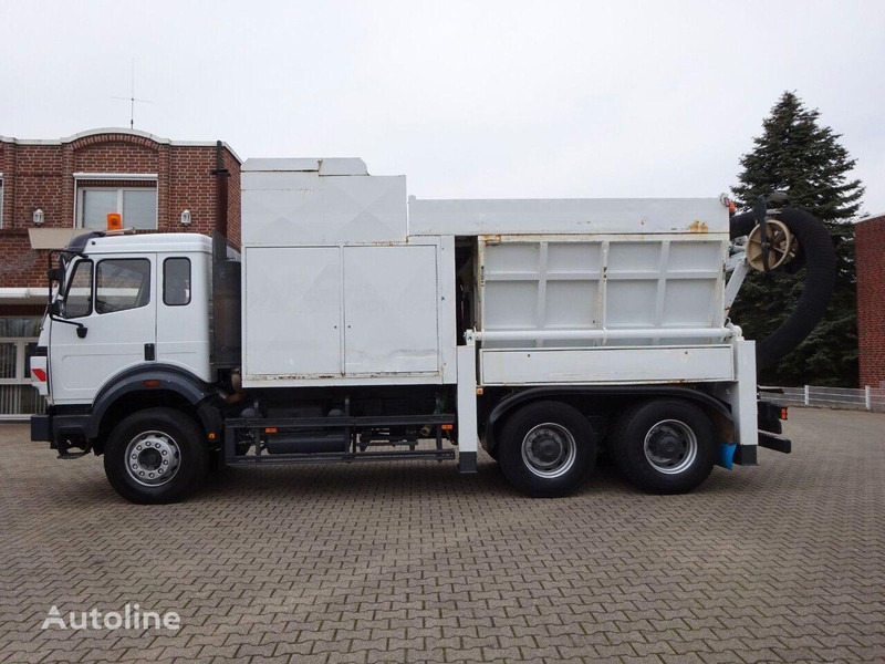 Mercedes-Benz 2527 - Vacuum truck 6x4 - Όχημα εκκένωσης βόθρων: φωτογραφία 3 Mercedes-Benz 2527 - Vacuum truck 6x4 - Όχημα εκκένωσης βόθρων: φωτογραφία 3