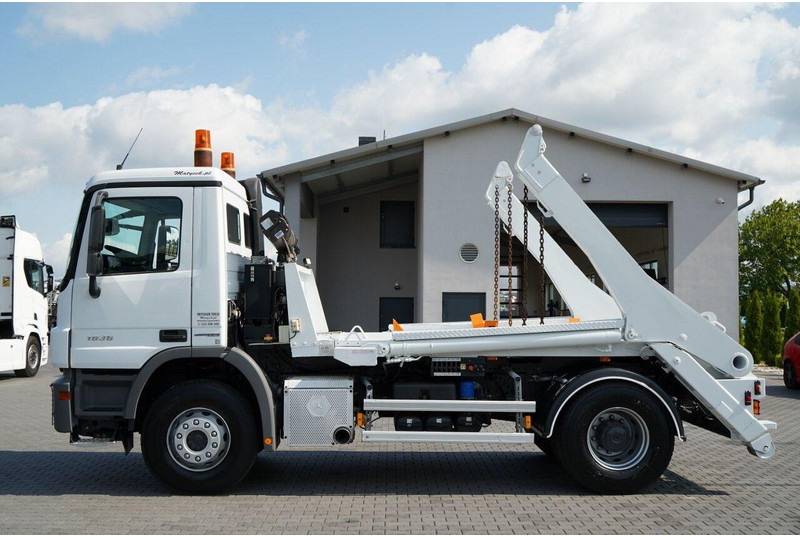 Mercedes-Benz ACTROS 1836 / 4X2 / BRAMOWIEC / PALFINGER M12T / EURO 6 / SPROW - Φορτηγό καδοφόρος φορτωτής: φωτογραφία 2 Mercedes-Benz ACTROS 1836 / 4X2 / BRAMOWIEC / PALFINGER M12T / EURO 6 / SPROW - Φορτηγό καδοφόρος φορτωτής: φωτογραφία 2
