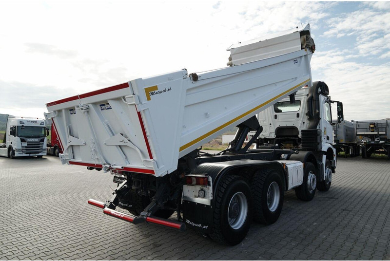 Mercedes-Benz AROCS 3243 / 8x4 / WYWROTKA DWUSTRONNA / HYDROBURTA / BORDMATIC - Φορτηγό ανατρεπόμενο: φωτογραφία 4 Mercedes-Benz AROCS 3243 / 8x4 / WYWROTKA DWUSTRONNA / HYDROBURTA / BORDMATIC - Φορτηγό ανατρεπόμενο: φωτογραφία 4
