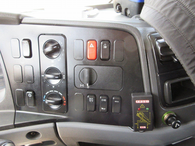 Mercedes-Benz ATEGO 1224 L - Φορτηγό με ανοιχτή καρότσα, Φορτηγό με γερανό: φωτογραφία 4 Mercedes-Benz ATEGO 1224 L - Φορτηγό με ανοιχτή καρότσα, Φορτηγό με γερανό: φωτογραφία 4