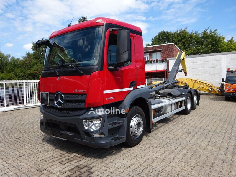 Mercedes-Benz Antos 2532 - Hook lift truck - Φορτηγό φόρτωσης γάντζου: φωτογραφία 3 Mercedes-Benz Antos 2532 - Hook lift truck - Φορτηγό φόρτωσης γάντζου: φωτογραφία 3