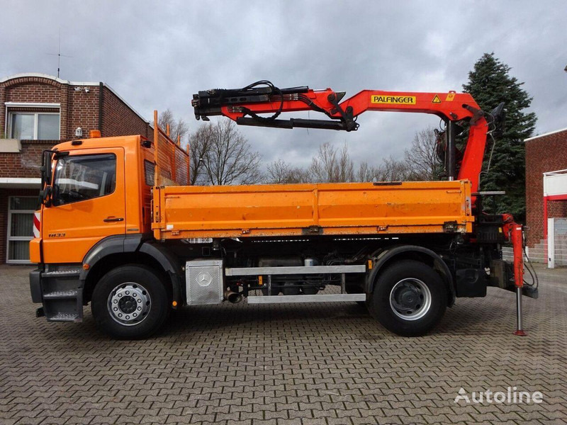 Mercedes-Benz Axor 1833 - 2 way tipper+crane - Φορτηγό ανατρεπόμενο, Φορτηγό με γερανό: φωτογραφία 5 Mercedes-Benz Axor 1833 - 2 way tipper+crane - Φορτηγό ανατρεπόμενο, Φορτηγό με γερανό: φωτογραφία 5