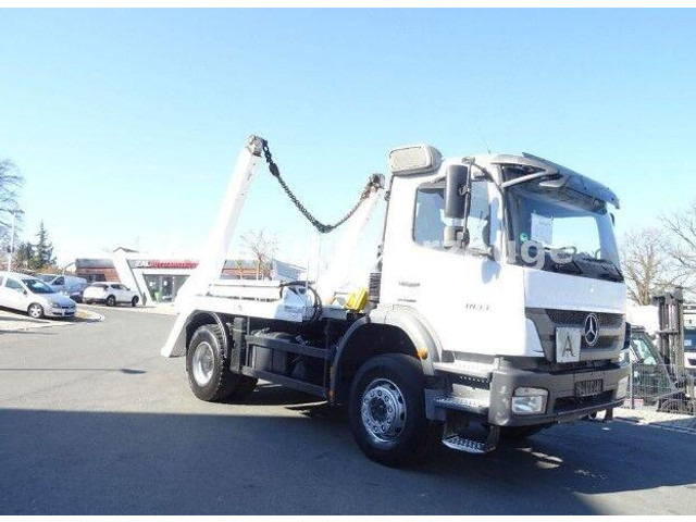 Mercedes-Benz Axor 1833 - Φορτηγό καδοφόρος φορτωτής: φωτογραφία 2 Mercedes-Benz Axor 1833 - Φορτηγό καδοφόρος φορτωτής: φωτογραφία 2