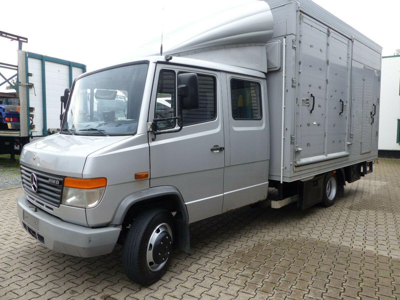 Mercedes-Benz Vario 818 Doka horse transporter + Tail lift - Φορτηγό μεταφοράς αλόγων: φωτογραφία 1 Mercedes-Benz Vario 818 Doka horse transporter + Tail lift - Φορτηγό μεταφοράς αλόγων: φωτογραφία 1