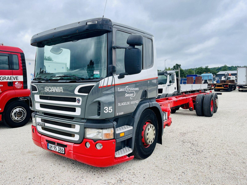 Scania P R 270 - Φορτηγό σασί: φωτογραφία 1 Scania P R 270 - Φορτηγό σασί: φωτογραφία 1