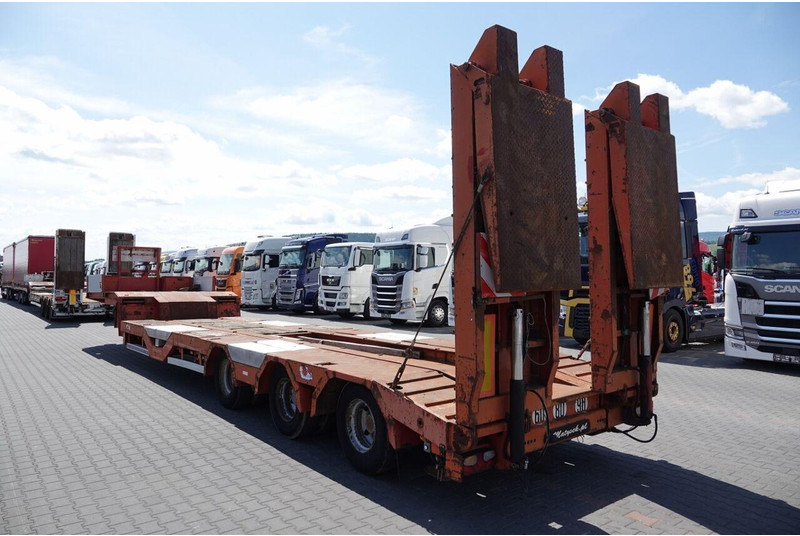 Trax NACZEPA LAWETA / NISKOPODWOZIE / NAJAZDY HYDRAULICZNE / OŚ SKRĘ - Επικαθήμενο με χαμηλό δάπεδο: φωτογραφία 5 Trax NACZEPA LAWETA / NISKOPODWOZIE / NAJAZDY HYDRAULICZNE / OŚ SKRĘ - Επικαθήμενο με χαμηλό δάπεδο: φωτογραφία 5