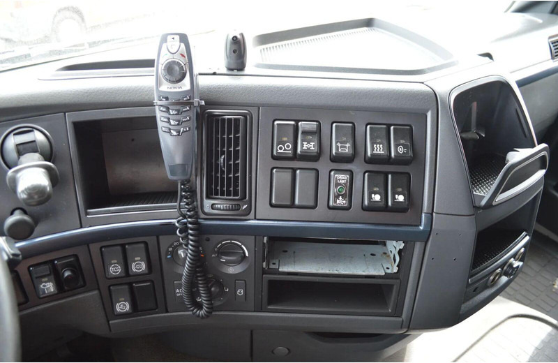 Φορτηγό ξυλείας, Φορτηγό με γερανό για τη μεταφορά ξυλείας Volvo FH 13 520 FOR TRANSPORTING WOOD: φωτογραφία 19