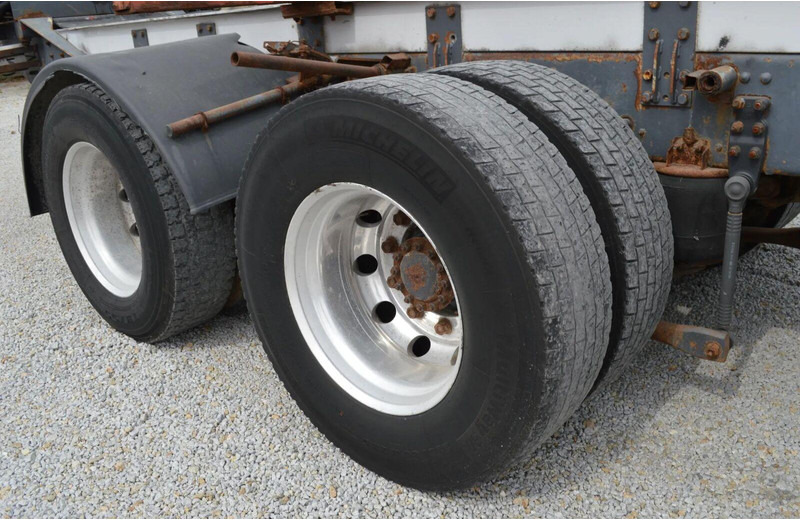 Φορτηγό ξυλείας, Φορτηγό με γερανό για τη μεταφορά ξυλείας Volvo FH 13 520 FOR TRANSPORTING WOOD: φωτογραφία 6