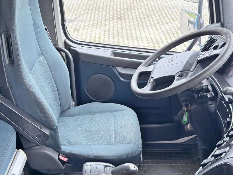 Φορτηγό με ανοιχτή καρότσα, Φορτηγό με γερανό Volvo FH 500: φωτογραφία 12