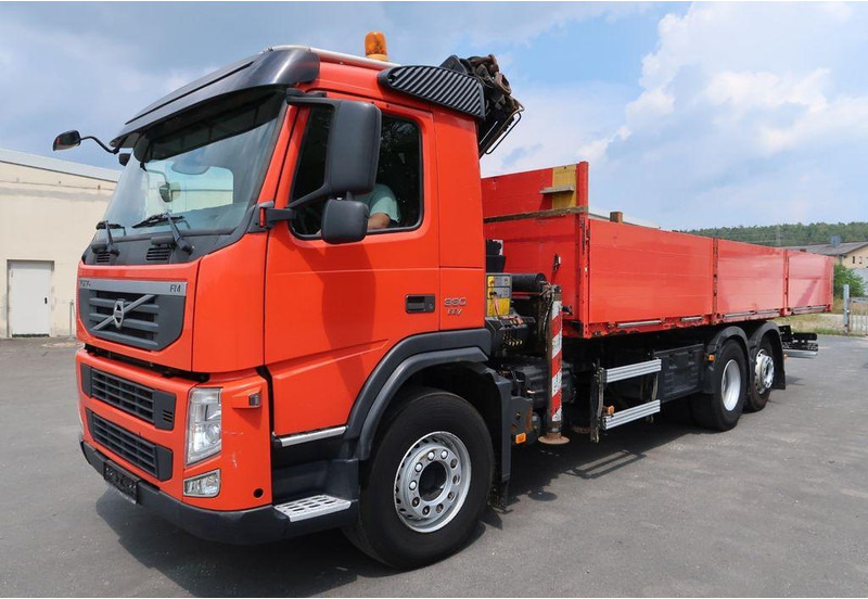 Volvo FM 330 6x2 - Φορτηγό με ανοιχτή καρότσα, Φορτηγό με γερανό: φωτογραφία 2 Volvo FM 330 6x2 - Φορτηγό με ανοιχτή καρότσα, Φορτηγό με γερανό: φωτογραφία 2