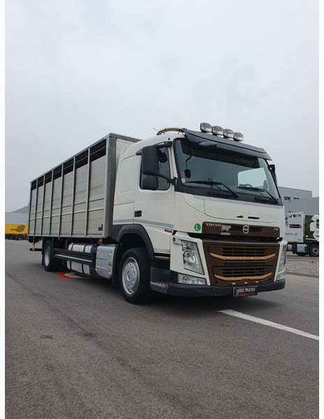 Volvo FM 500 Viehtransporter ( Rind / beef ) - Φορτηγό μεταφορά ζώων: φωτογραφία 1 Volvo FM 500 Viehtransporter ( Rind / beef ) - Φορτηγό μεταφορά ζώων: φωτογραφία 1