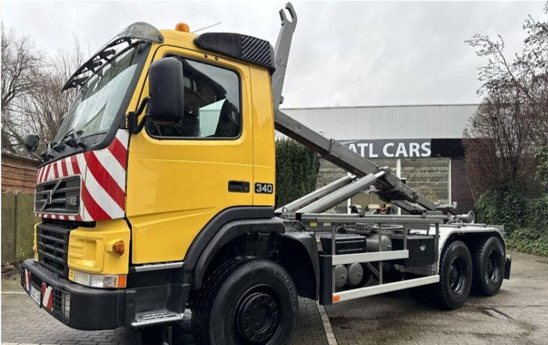 Volvo FM12 6x6 Hook lift - Φορτηγό φόρτωσης γάντζου: φωτογραφία 3 Volvo FM12 6x6 Hook lift - Φορτηγό φόρτωσης γάντζου: φωτογραφία 3