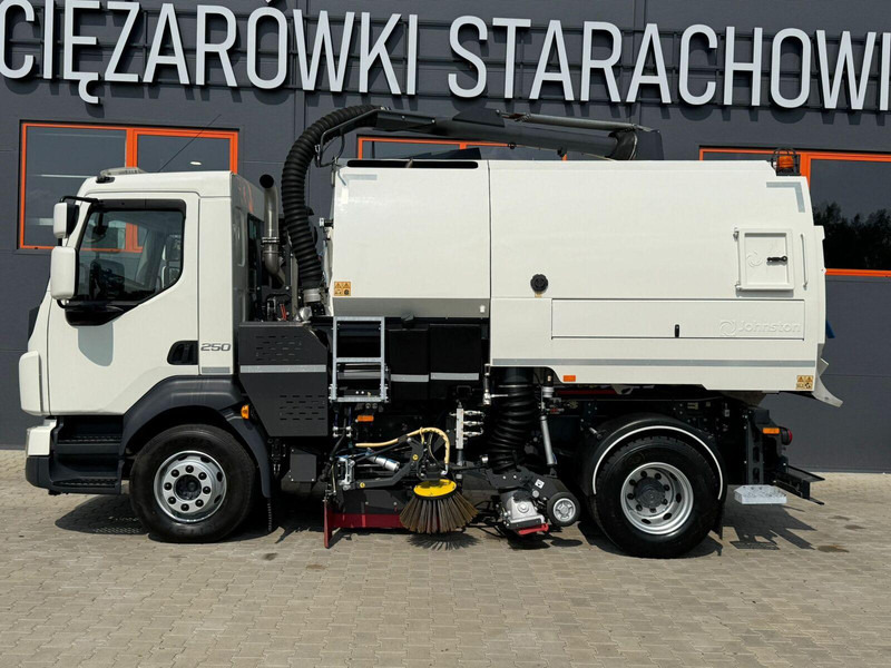 Volvo VOLVO FL 15.250 Euro 6 // zamiatarka dwustronna JOHNSTON VT652 - Σάρωθρο δρόμων: φωτογραφία 2 Volvo VOLVO FL 15.250 Euro 6 // zamiatarka dwustronna JOHNSTON VT652 - Σάρωθρο δρόμων: φωτογραφία 2