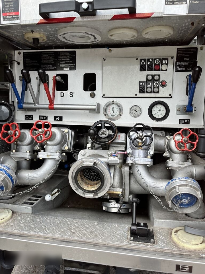 IVECO 135E24 - Πυροσβεστικό όχημα: φωτογραφία 5 IVECO 135E24 - Πυροσβεστικό όχημα: φωτογραφία 5