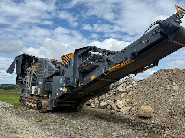 Tesab 800i - Θραυστήρας σιαγόνων: φωτογραφία 1 Tesab 800i - Θραυστήρας σιαγόνων: φωτογραφία 1