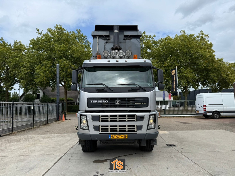 Volvo FM2000-T TERBERG 8X8 - EURO 5 - AUTOMATIC - KIPPER/TIPPER - NL TRUCK - ISOLATED HARDOX - TOP! - Φορτηγό ανατρεπόμενο: φωτογραφία 2 Volvo FM2000-T TERBERG 8X8 - EURO 5 - AUTOMATIC - KIPPER/TIPPER - NL TRUCK - ISOLATED HARDOX - TOP! - Φορτηγό ανατρεπόμενο: φωτογραφία 2