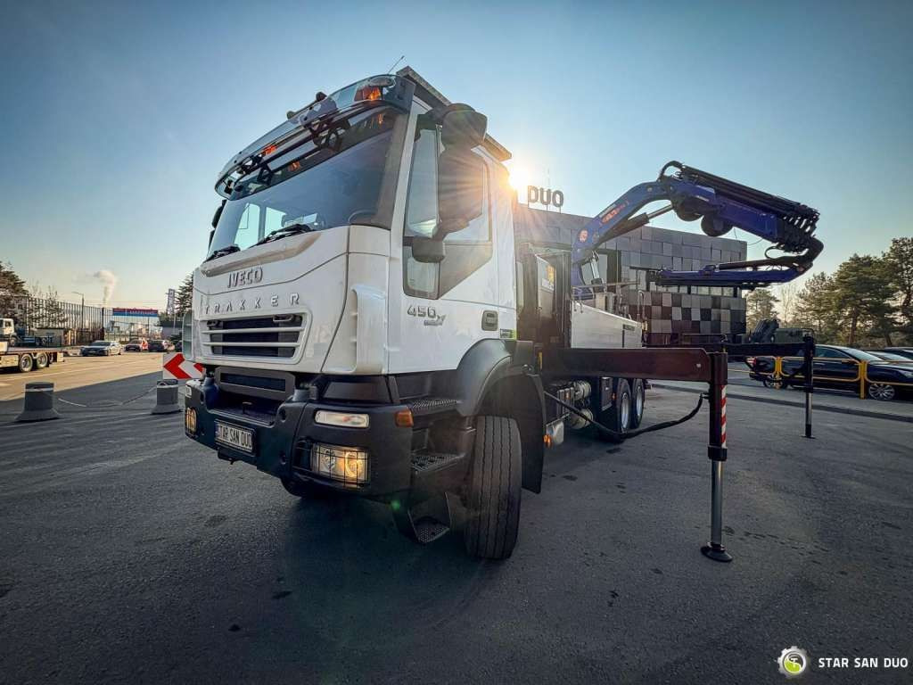 Iveco TRAKKER 450 6x6 PM41S FLY JIB Crane Kipper - Φορτηγό με γερανό: φωτογραφία 4 Iveco TRAKKER 450 6x6 PM41S FLY JIB Crane Kipper - Φορτηγό με γερανό: φωτογραφία 4