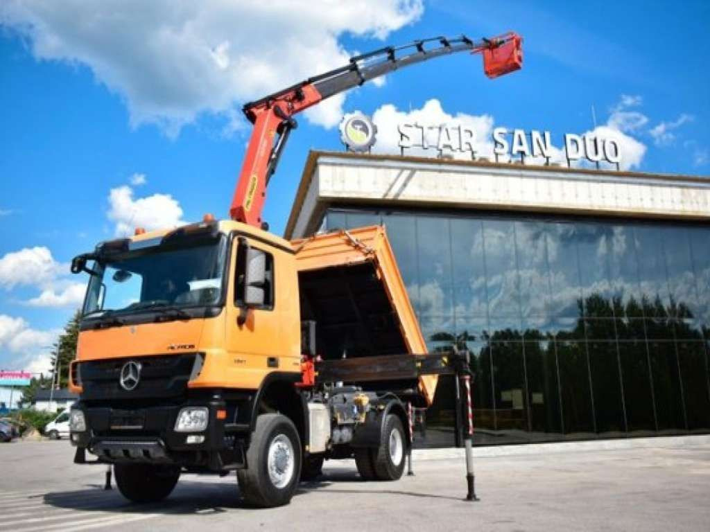 Mercedes-Benz ACTROS 1841 4x4 PALFINGER PK 22002 CRANE KIPER - Φορτηγό με γερανό: φωτογραφία 5 Mercedes-Benz ACTROS 1841 4x4 PALFINGER PK 22002 CRANE KIPER - Φορτηγό με γερανό: φωτογραφία 5