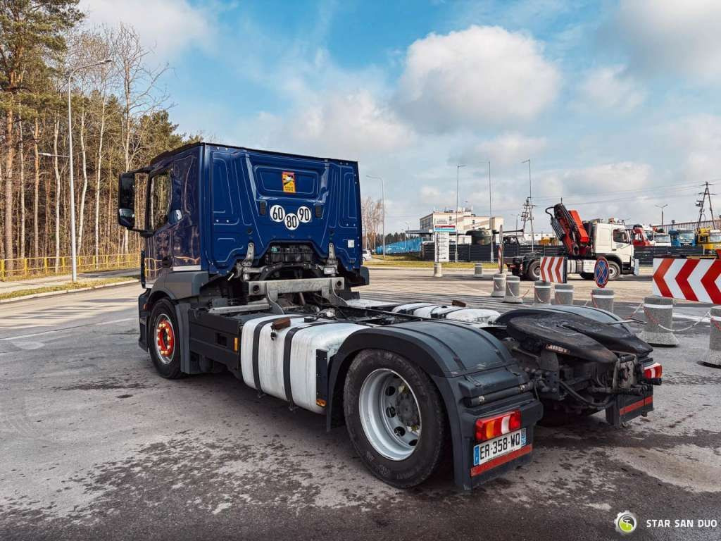 Mercedes-Benz ACTROS 1843 4x2 EURO 6 Hydraulic LOHR - Τράκτορας: φωτογραφία 2 Mercedes-Benz ACTROS 1843 4x2 EURO 6 Hydraulic LOHR - Τράκτορας: φωτογραφία 2