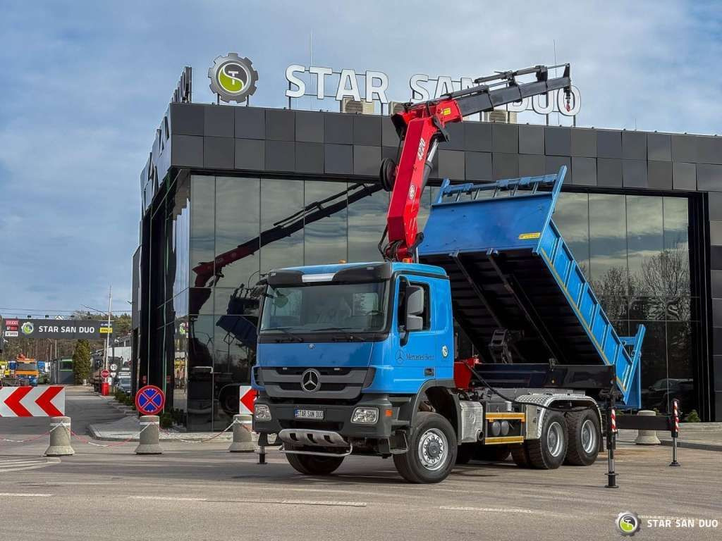 Mercedes-Benz ACTROS 3341 6x6 HMF 4220 K4 CRANE KIPPER - Φορτηγό ανατρεπόμενο: φωτογραφία 1 Mercedes-Benz ACTROS 3341 6x6 HMF 4220 K4 CRANE KIPPER - Φορτηγό ανατρεπόμενο: φωτογραφία 1