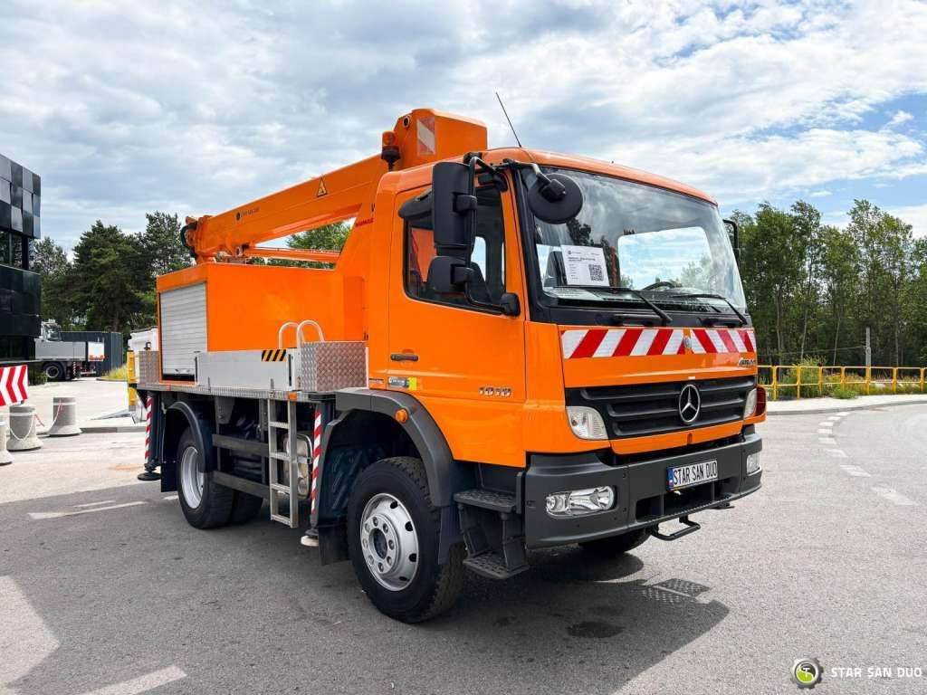 Mercedes-Benz ATEGO 4x4 1018 WUMAG WT 170 Platform Lift 17m - Φορτηγό με εναέρια πλατφόρμα: φωτογραφία 2 Mercedes-Benz ATEGO 4x4 1018 WUMAG WT 170 Platform Lift 17m - Φορτηγό με εναέρια πλατφόρμα: φωτογραφία 2