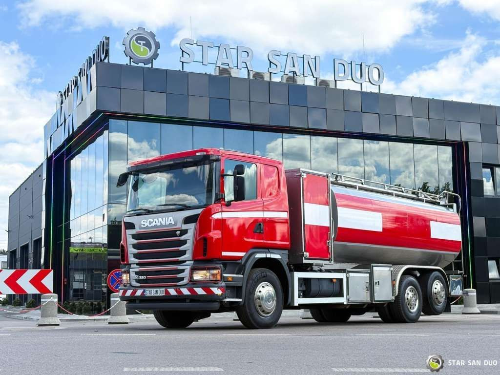 Scania D 320 FIRE BRIGADE Tank 12,000 Litres - Φορτηγό: φωτογραφία 1 Scania D 320 FIRE BRIGADE Tank 12,000 Litres - Φορτηγό: φωτογραφία 1
