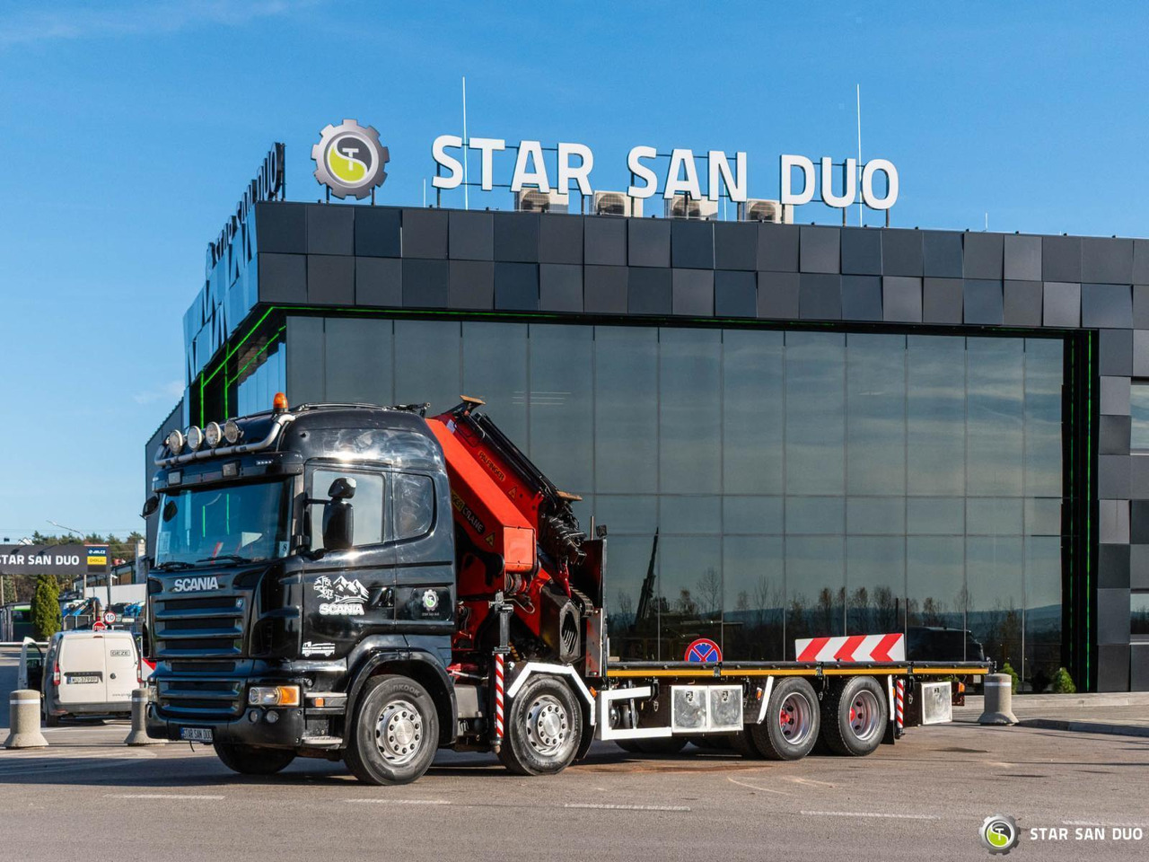 Φορτηγό με γερανό : φωτογραφία 7