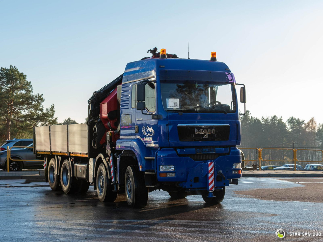 - Φορτηγό με γερανό: φωτογραφία 5 - Φορτηγό με γερανό: φωτογραφία 5