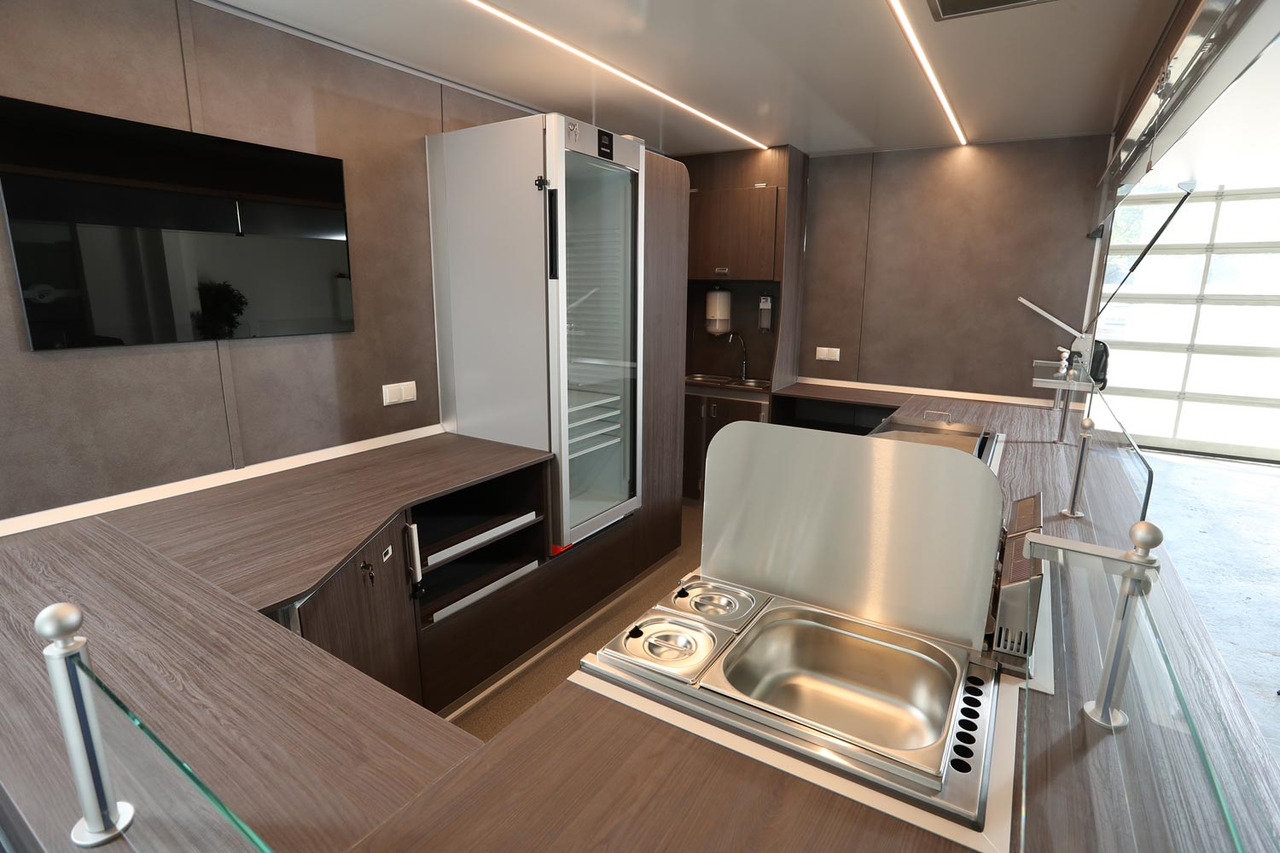 Mobil BORCO HÖHNS - Αυτοκινούμενη καντίνα: φωτογραφία 3 Mobil BORCO HÖHNS - Αυτοκινούμενη καντίνα: φωτογραφία 3