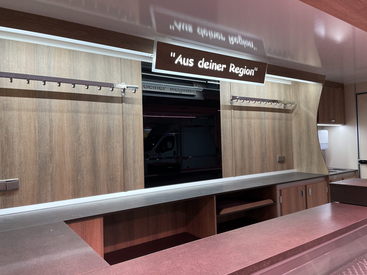 Verkaufsanhänger BORCO HÖHNS - Ρυμουλκούμενη καντίνα: φωτογραφία 3 Verkaufsanhänger BORCO HÖHNS - Ρυμουλκούμενη καντίνα: φωτογραφία 3