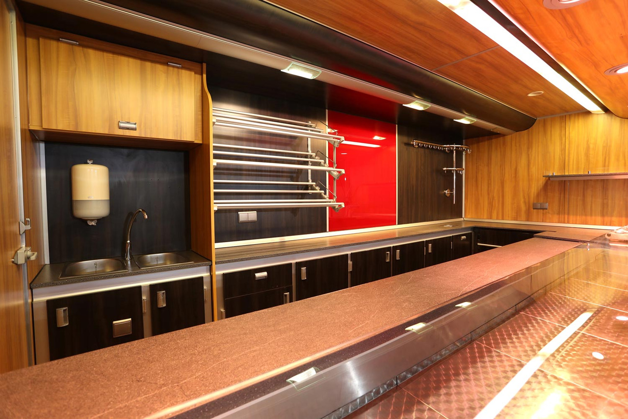 Wochenmarktmobil BORCO HÖHNS - Αυτοκινούμενη καντίνα: φωτογραφία 4 Wochenmarktmobil BORCO HÖHNS - Αυτοκινούμενη καντίνα: φωτογραφία 4