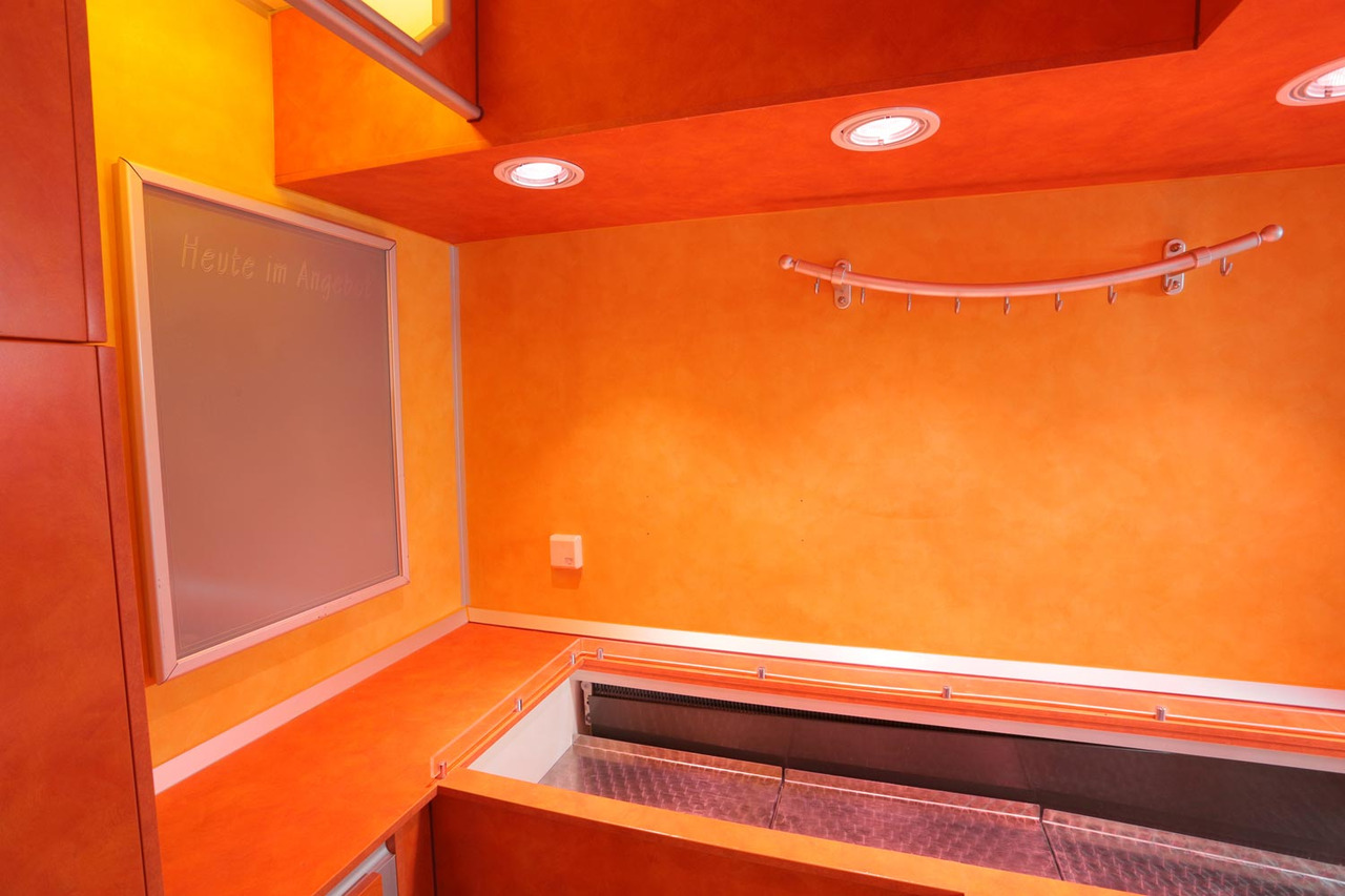 Wochenmarktmobil BORCO HÖHNS - Αυτοκινούμενη καντίνα: φωτογραφία 2 Wochenmarktmobil BORCO HÖHNS - Αυτοκινούμενη καντίνα: φωτογραφία 2