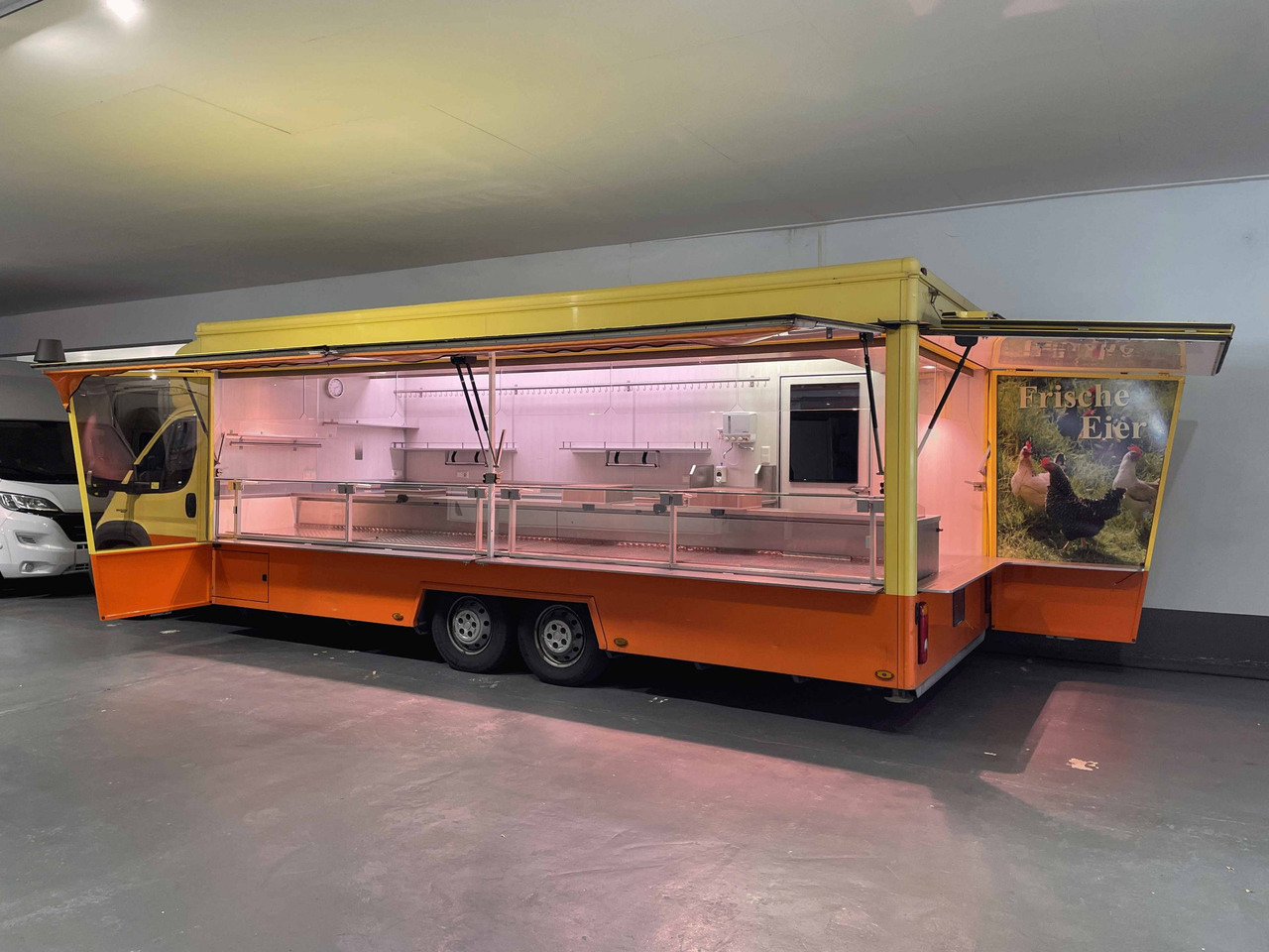 Wochenmarktmobil Esselmann - Αυτοκινούμενη καντίνα: φωτογραφία 1 Wochenmarktmobil Esselmann - Αυτοκινούμενη καντίνα: φωτογραφία 1